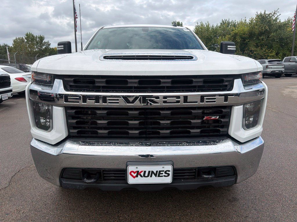 Used 2021 Chevrolet Silverado 2500 LT w/ Z71 Off-Road Package AWD/4WD image 9