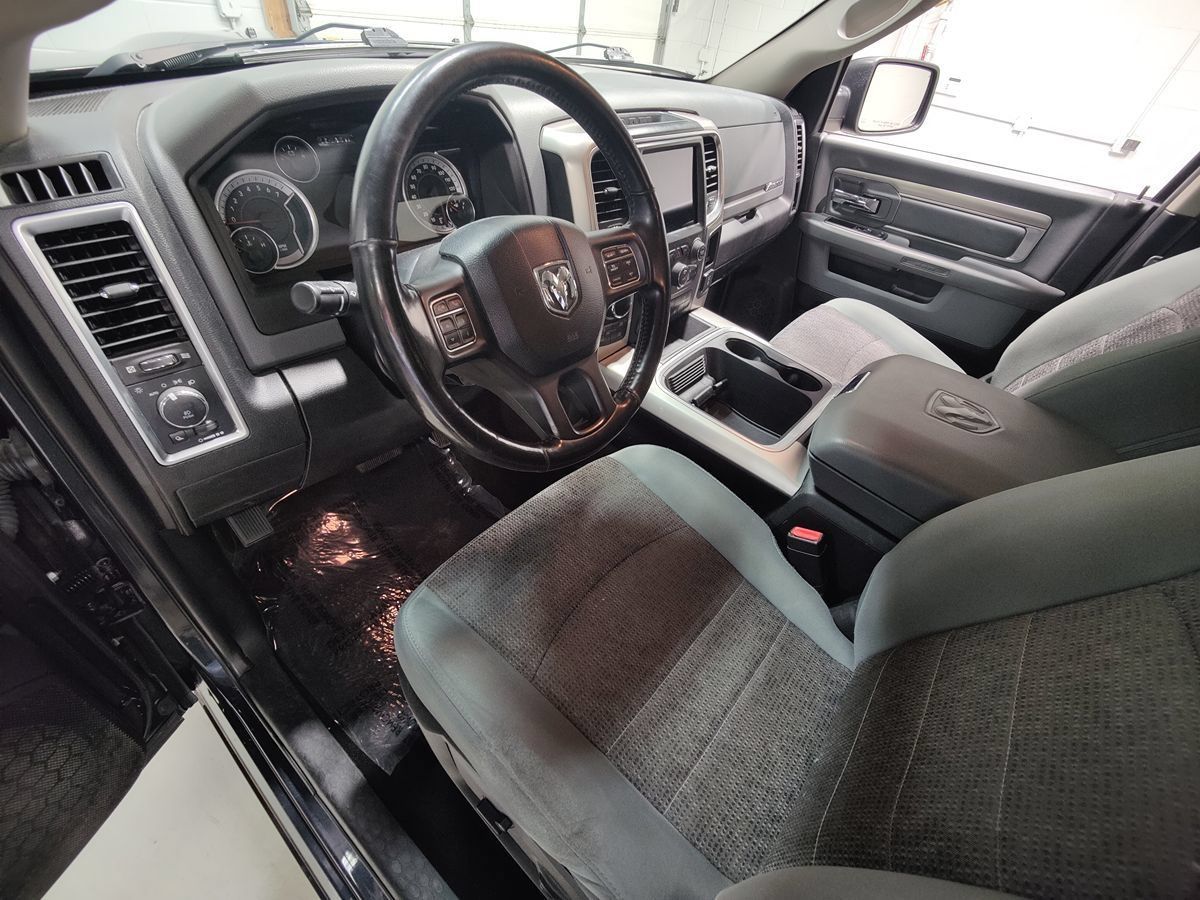 Used 2018 RAM 1500 Big Horn AWD/4WD image 30