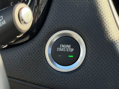 Certified 2025 Cadillac XT5 Premium Luxury image 44