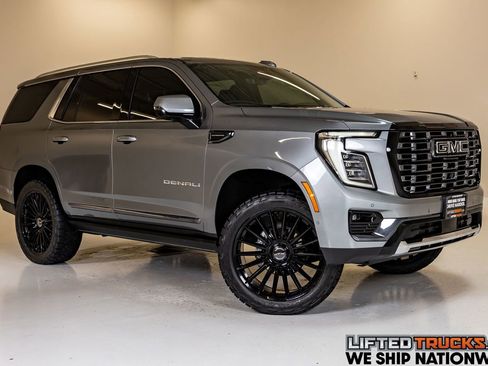 Used 2026 GMC Yukon Denali Ultimate w/ LPO, Floor Liner Package AWD/4WD image 1