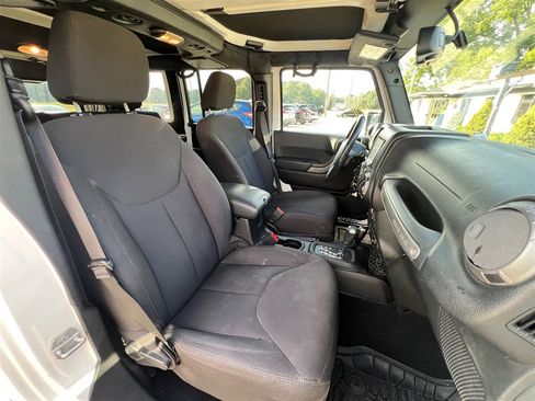 Used 2015 Jeep Wrangler Unlimited Sport w/ Quick Order Package 24S image 19