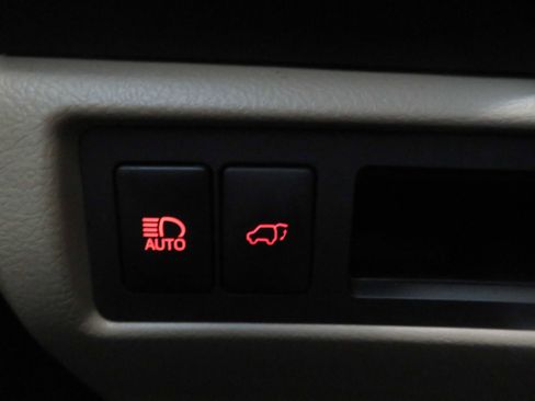 Used 2020 Toyota Sequoia Limited w/ Safety & Convenience Package AWD/4WD image 40