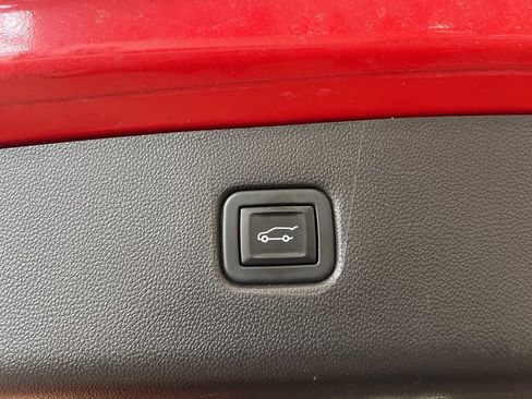 Used 2023 Chevrolet Blazer LT w/ Convenience Package image 8