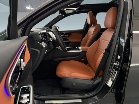 Certified 2025 Mercedes-Benz GLC 350e 4MATIC image 5