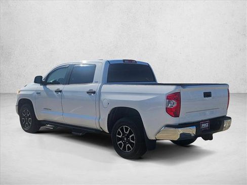 Used 2017 Toyota Tundra SR5 image 7