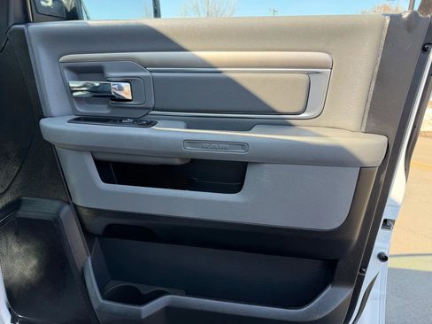 Used 2017 RAM 1500 Classic SLT image 30