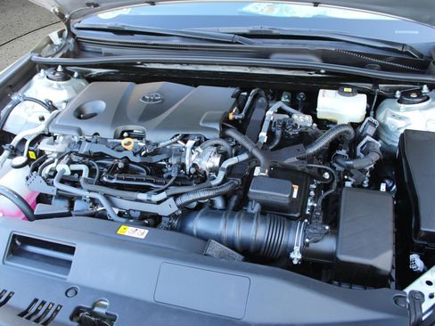 Used 2023 Toyota Camry XLE image 46