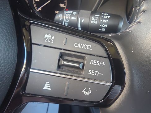 Used 2025 Honda HR-V EX-L image 26