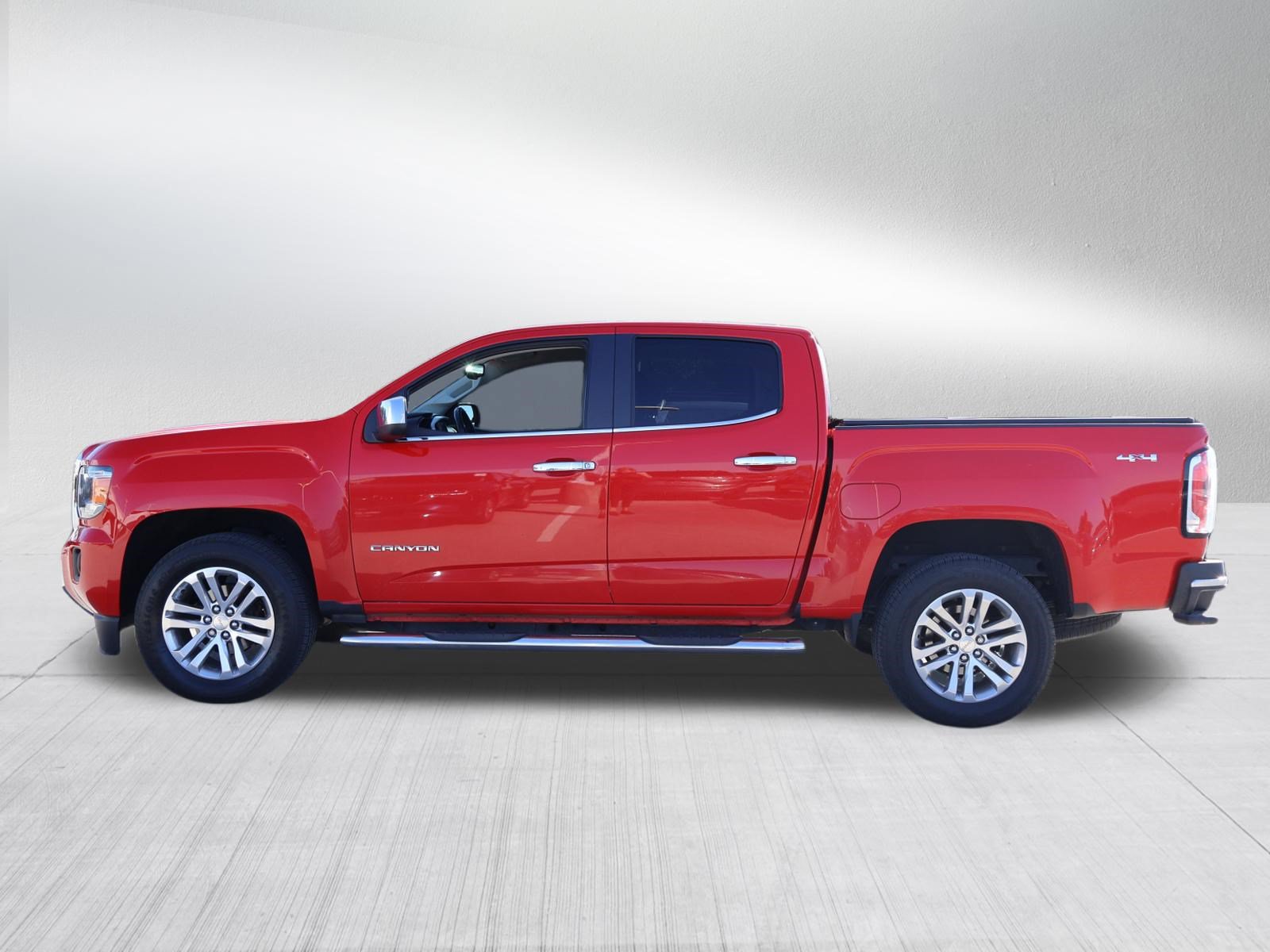 Used 2016 GMC Canyon SLT w/ Driver Alert Package AWD/4WD image 4