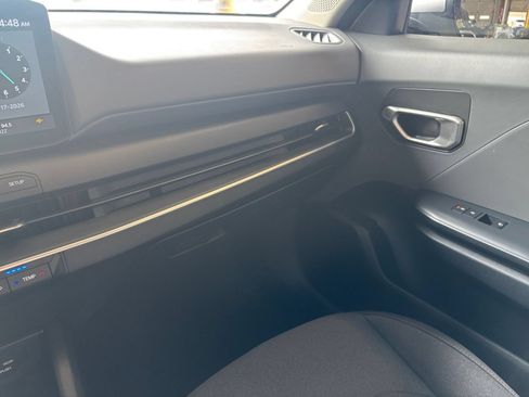 Used 2025 Kia K4 FWD image 34