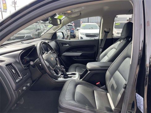Certified 2022 Chevrolet Colorado LT w/ Luxury Package image 17