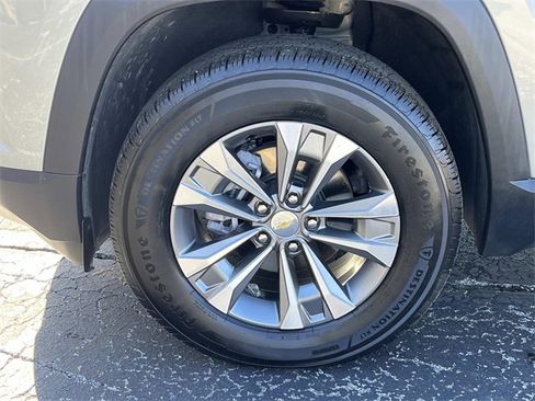 Used 2025 Chevrolet Equinox LT image 9