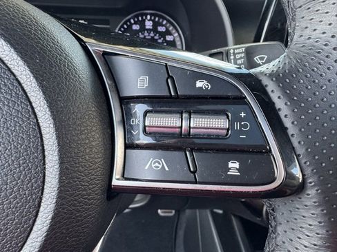 Used 2024 Kia Forte GT-Line w/ GT-Line Premium Package image 17