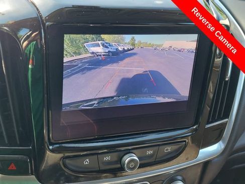 Used 2020 Chevrolet Traverse LT FWD image 9