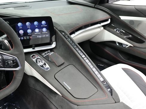 Used 2023 Chevrolet Corvette Stingray Premium Cpe w/ Z51 Performance Package RWD image 39