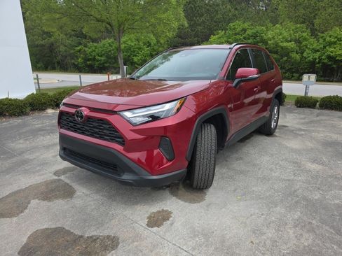 Used 2023 Toyota RAV4 XLE image 8