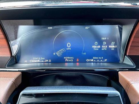 Used 2023 Lincoln Navigator Reserve image 22