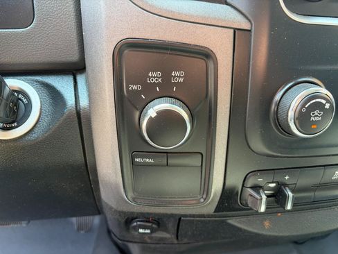 Used 2017 RAM 3500 Tradesman w/ Chrome Appearance Group AWD/4WD image 19