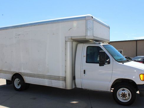 Used 2007 Ford E-450 and Econoline 450 RWD image 5
