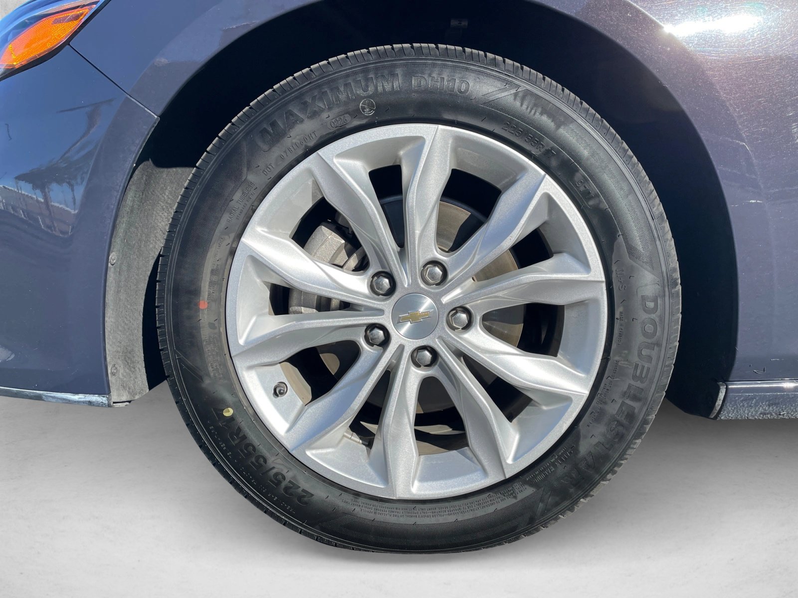 Used 2025 Chevrolet Malibu LT FWD image 9