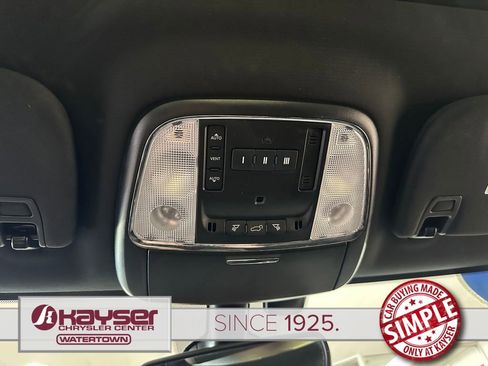 Certified 2022 Jeep Grand Cherokee Limited AWD/4WD image 33
