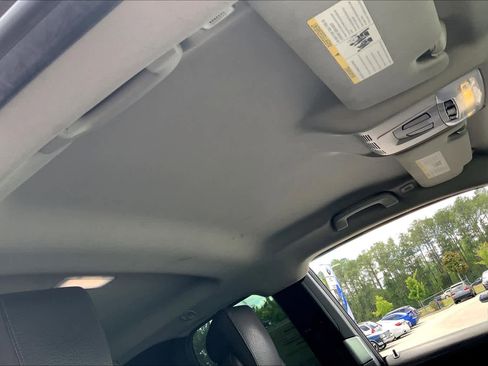 Used 2015 BMW i3 w/ Range Extender image 13