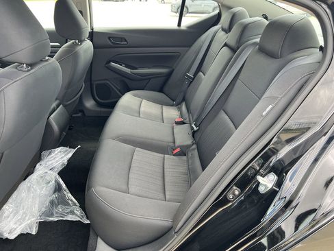 Used 2023 Nissan Altima 2.5 SV AWD/4WD image 11