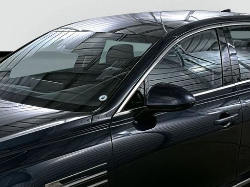 Used 2023 Genesis G80 2.5T image 8