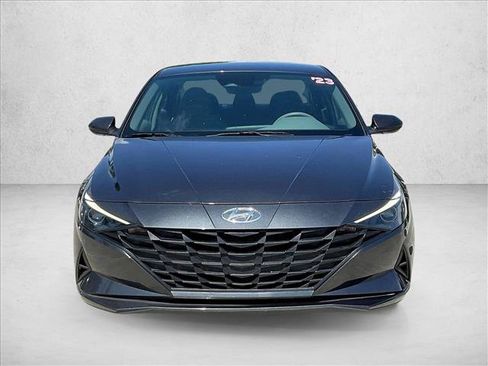 Used 2023 Hyundai Elantra SEL FWD image 3