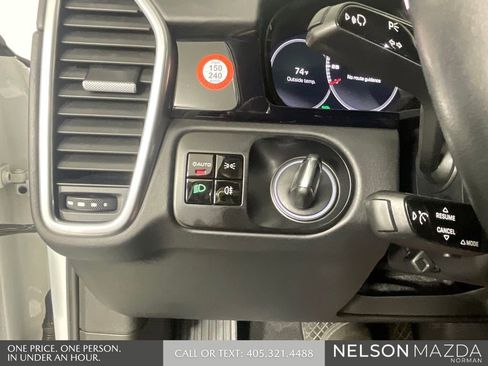 Used 2019 Porsche Cayenne AWD/4WD image 42