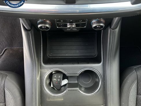 Used 2023 GMC Yukon SLE w/ Gmc Pro Safety Plus Package image 22