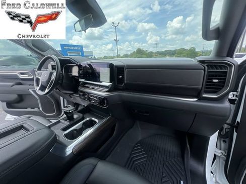 Certified 2022 Chevrolet Silverado 1500 RST w/ RST All Star Premium Package AWD/4WD image 34