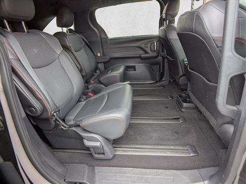 Used 2021 Toyota Sienna XSE image 12