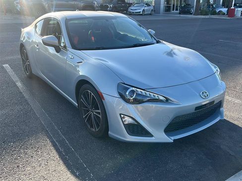 Used 2013 Scion FR-S 10 Series RWD image 2