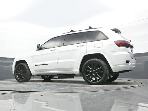 Used 2019 Jeep Grand Cherokee Altitude image 57