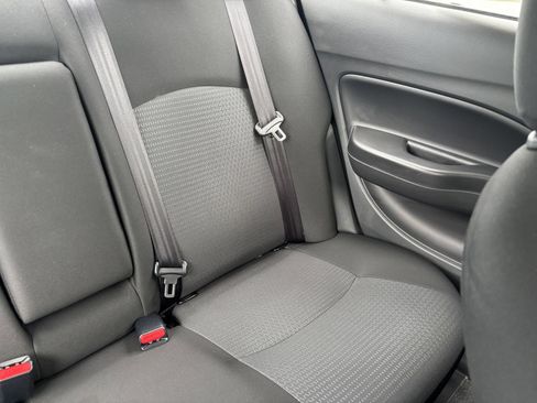 Used 2025 Kia Soul LX w/ LX Technology Package FWD image 34