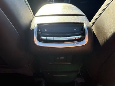 Used 2024 Cadillac XT6 Premium Luxury w/ Technology Package image 32