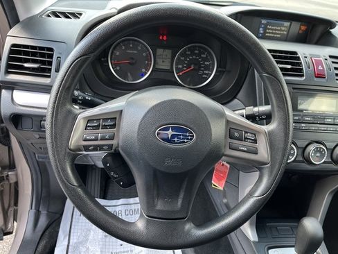 Used 2015 Subaru Forester 2.5i AWD/4WD image 17