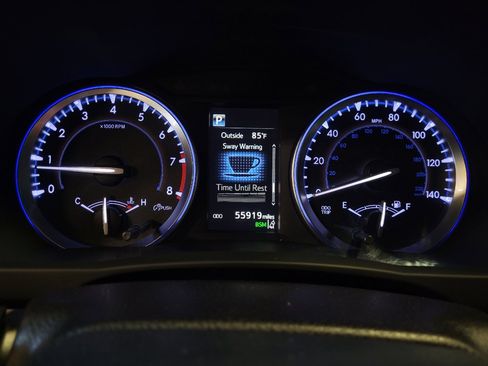 Used 2018 Toyota Highlander XLE FWD image 23