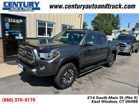 Used 2017 Toyota Tacoma TRD Off-Road w/ Tow Package (A/T) AWD/4WD image 1