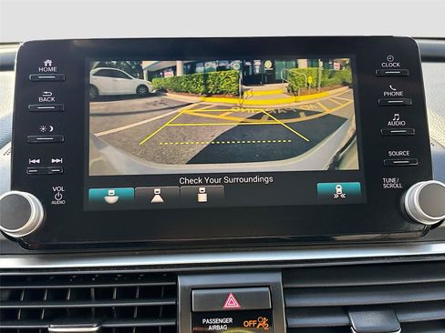 Used 2019 Honda Accord EX image 13