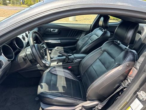 Used 2017 Ford Mustang GT Premium RWD image 13