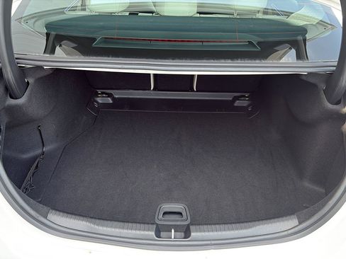 Used 2025 Mercedes-Benz C 300 4MATIC Sedan image 33