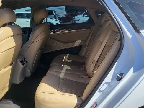 Used 2015 Hyundai Genesis 3.8 w/ Option Group 03 image 22