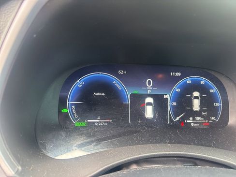 Used 2023 Toyota Highlander Limited image 6