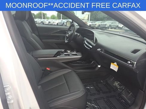 Used 2024 Cadillac Lyriq Sport RWD image 55