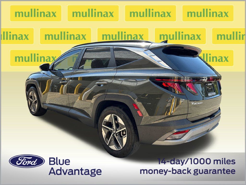 Used 2025 Hyundai Tucson SEL FWD image 3