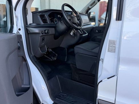 Used 2024 Ford Transit 250 Low Roof w/ Exterior Upgrade Package image 4
