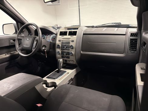Used 2009 Ford Escape XLT FWD image 26