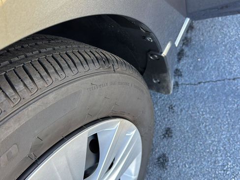 Used 2025 Nissan Sentra S image 33